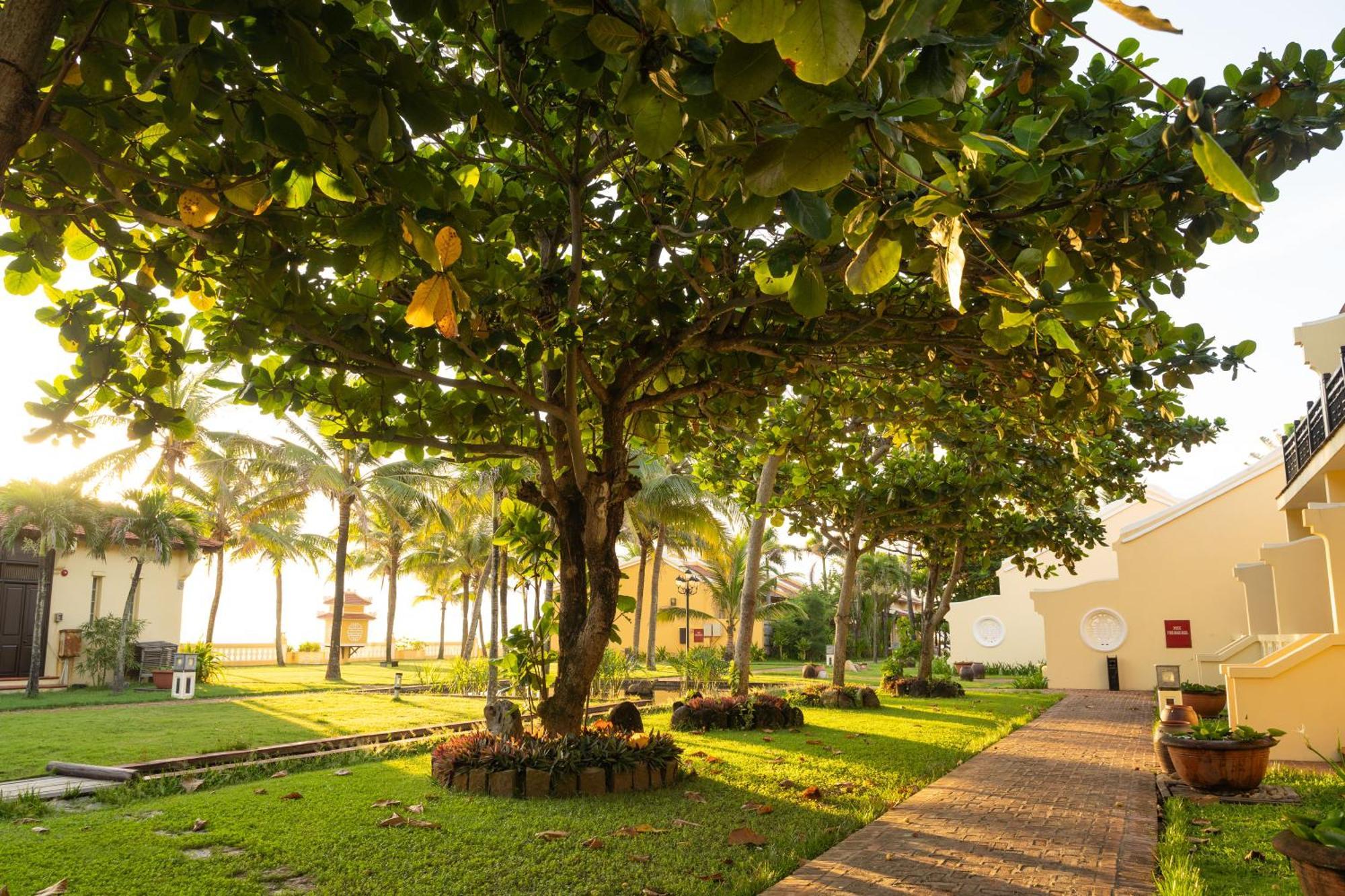 Victoria Hoi An Beach Resort & Spa Bagian luar foto