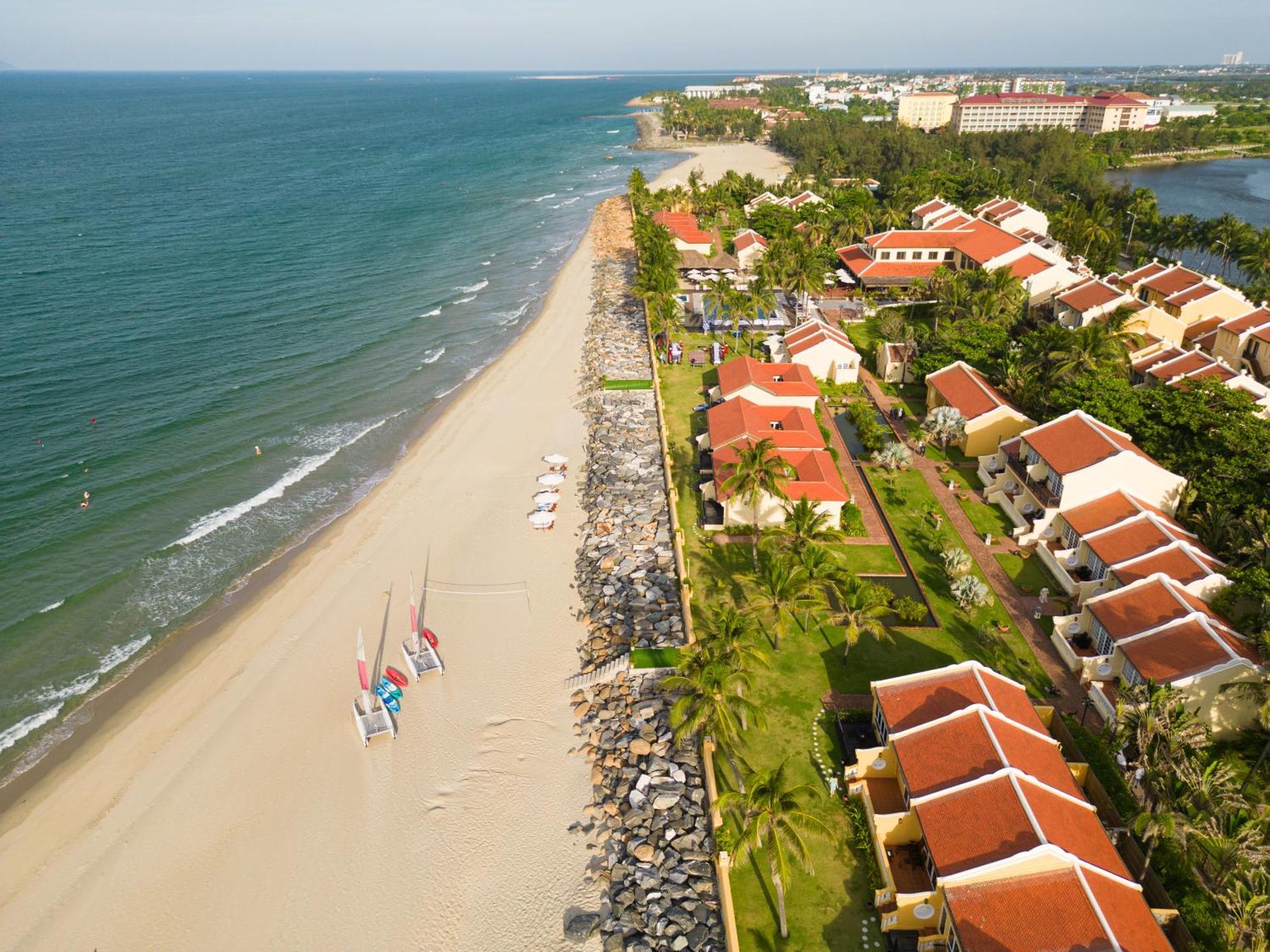 Victoria Hoi An Beach Resort & Spa Bagian luar foto